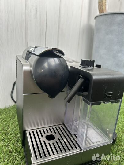 Кофемашина Nespresso Delonghi en520.s