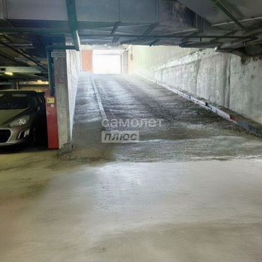 Машиноместо, 12 м²