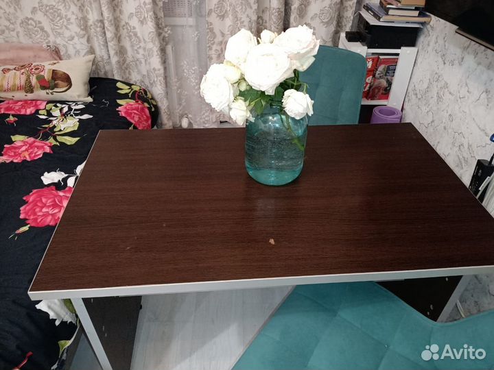 Стол