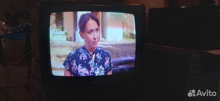 Тв ЭЛТ плоский экран диагональ 54 см