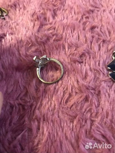 Женские украшения