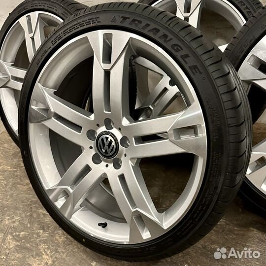 R20 Triangle TH201 255/35, PCD 5x112 DIA 66.6