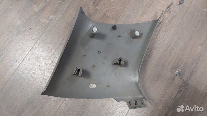 Обшивка стойки задняя правая Volkswagen Touareg 1