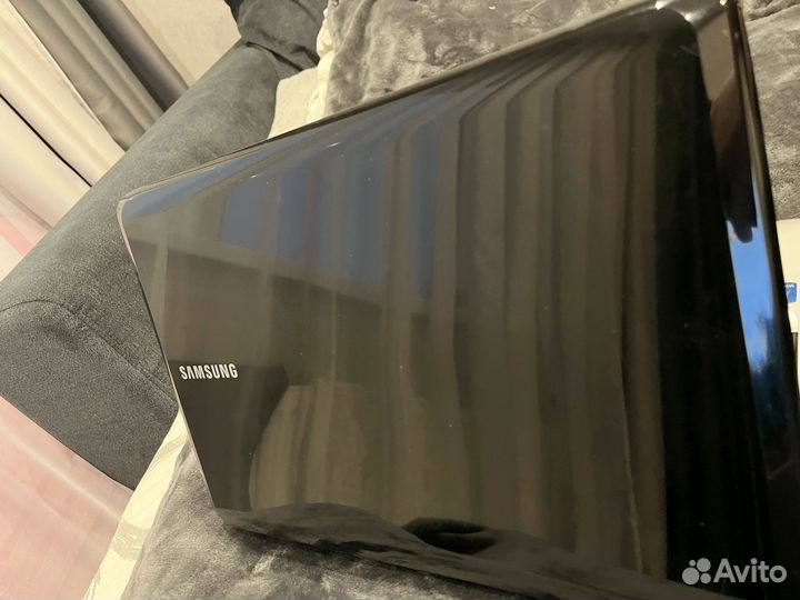 Ноутбук Samsung NP-RV510