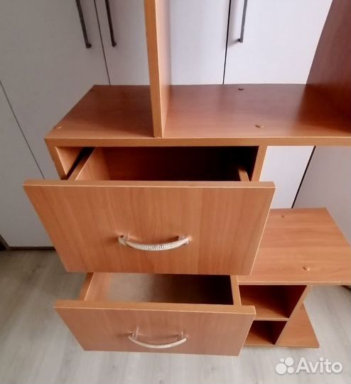 Стеллаж деревянный