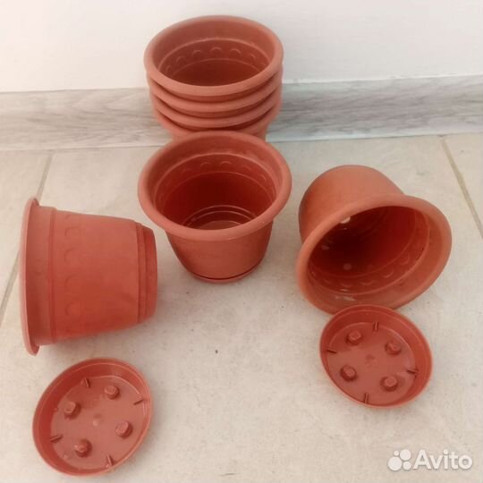 Горшки 0,5л. С поддоном