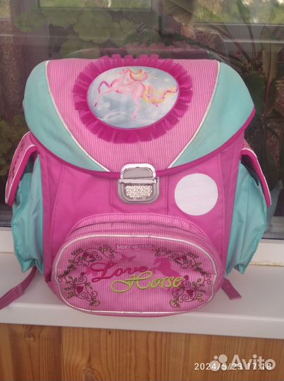 Рюкзак школьный для девочки 1кл