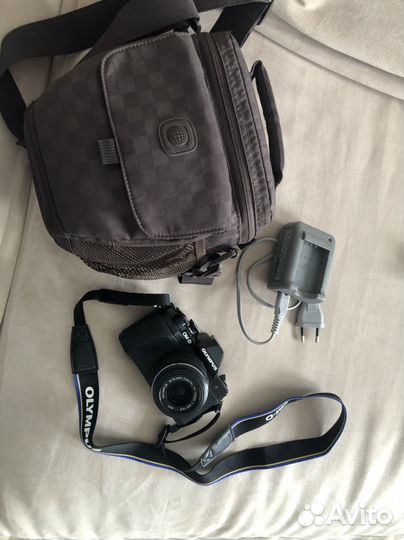 Компактный фотоаппарат olympus om-d с видеосьемкой