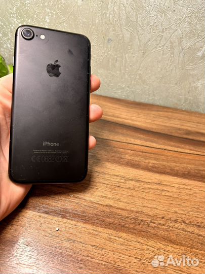 iPhone 7, 32 ГБ