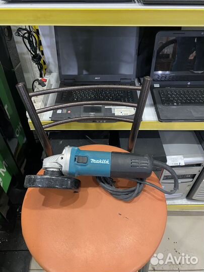Makita 9558nhr