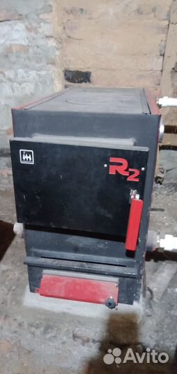 Котёл отопительный твердотопливный R2