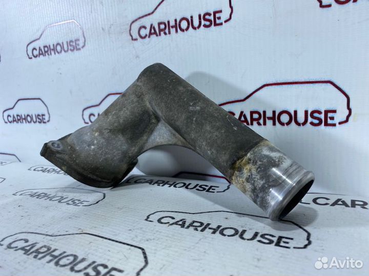 Флянец охлаждения Toyota Avensis Verso 1 2.0