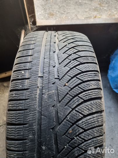 Michelin Pilot Alpin 245/45 R18