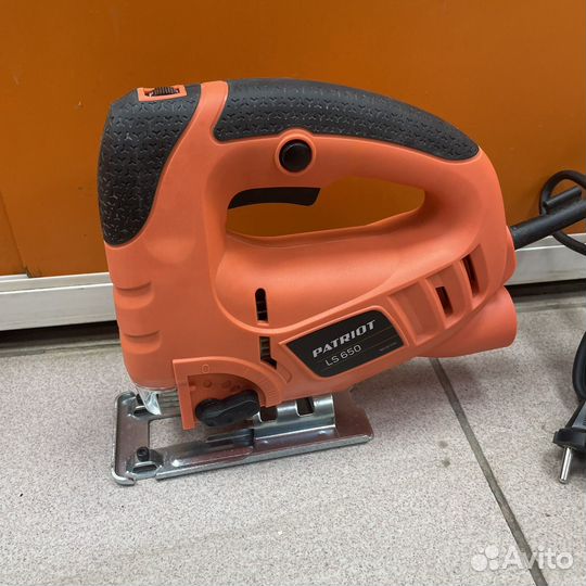 Электролобзик Patriot 570W