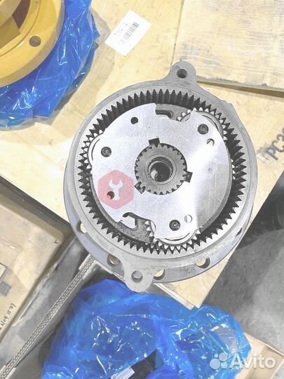 Редуктор поворота башни Hitachi ZX60