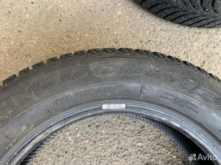Goodyear UltraGrip 205/60 R16