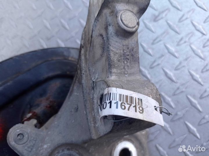 Кулак поворотный левый Ford Explorer 5