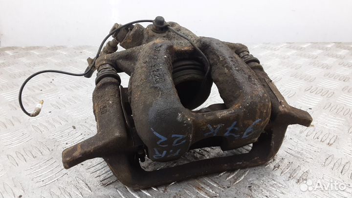 Суппорт тормозной передний правый peugeot 407 2004