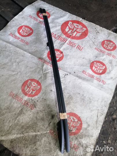 Комплект рейлингов на крышу Volkswagen Touran 1T