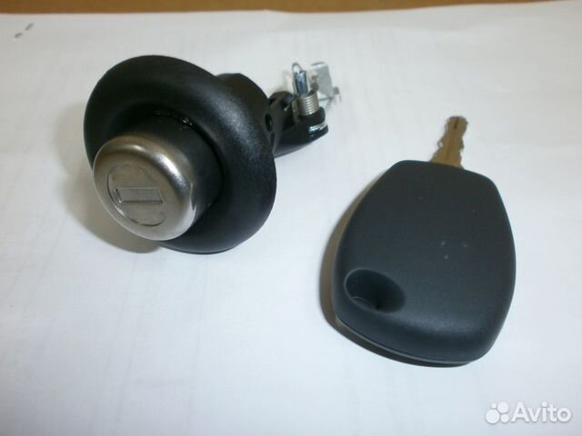 Замок багажника рено логан 1. Кнопка багажника сандеро. Личинка замка багажника рено логан 2 артикул. Личинка замка багажника рено дастер 2014. Кнопка багажника сандеро.