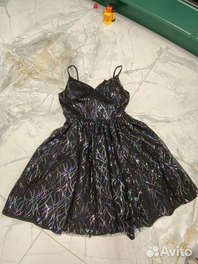 Платье с пайетками