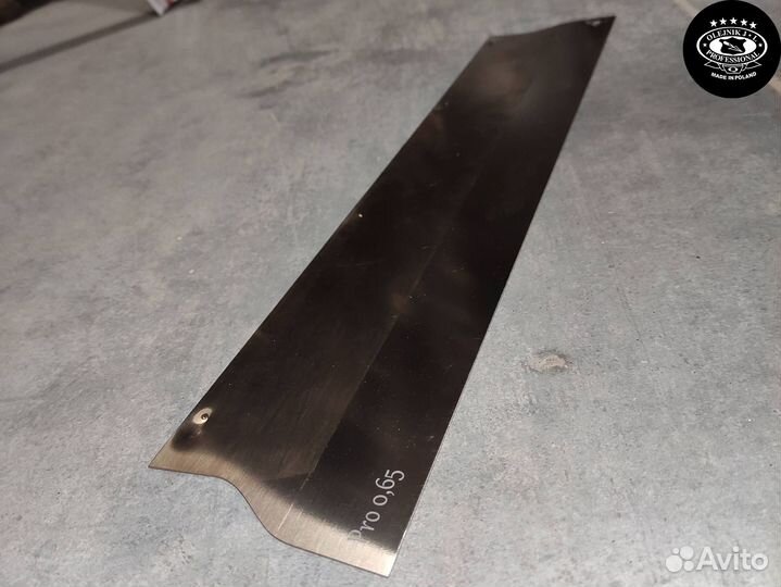 Шпатель-правило со сменным лезвием 1000*106*0,65