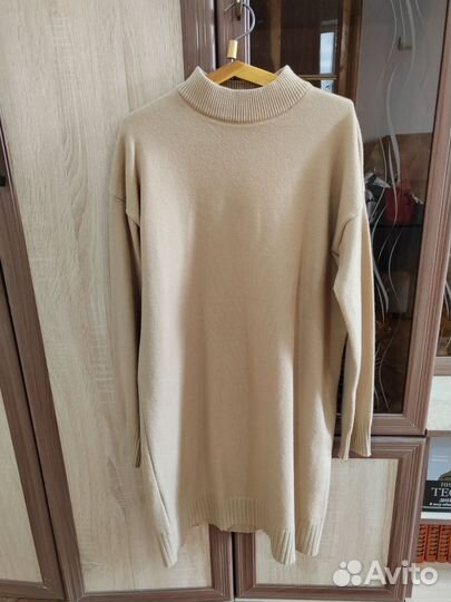 Свитер женский удлинённый