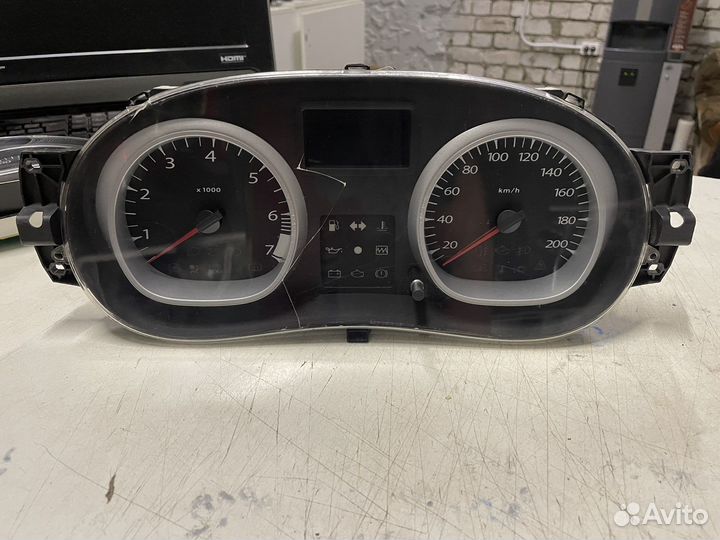 Панель приборов Renault Duster 2012-2021
