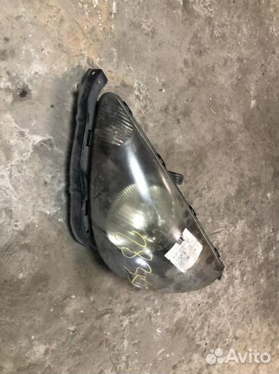 Фара хонда фит