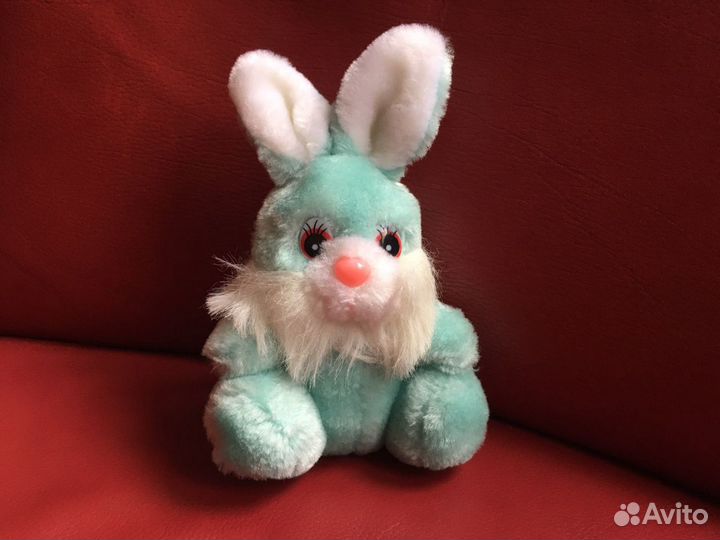 Зайчик плюшевый