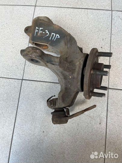 Кулак поворотный передний правый Ford Focus 3