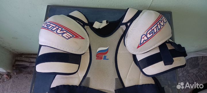 Нагрудник хоккейный взрослый