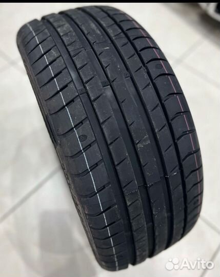 Triangle EffeXSport TH202 235/45 R17 97Y
