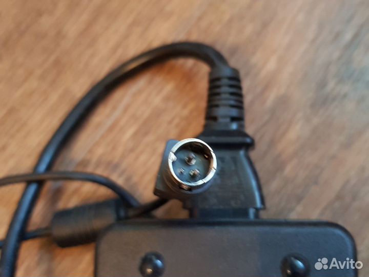 Блок питания 24 вольт, 3 pin