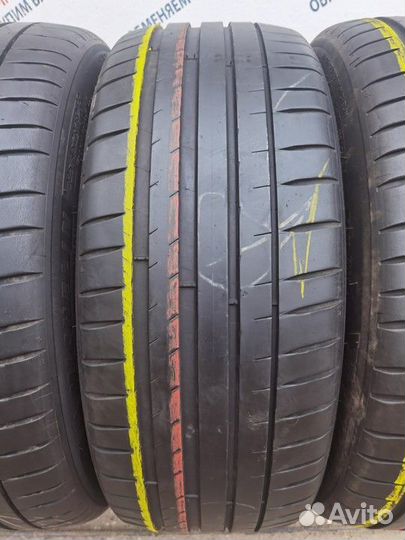Michelin Pilot Sport 4 225/45 R19 96W