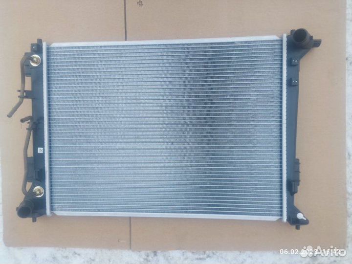 Радиатор охлаждения двигателя Hyundai Tucson TL