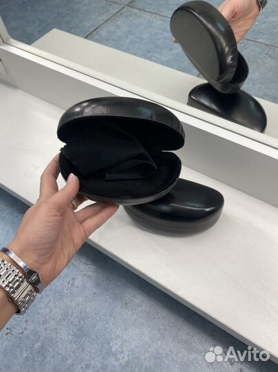 Футляр для очков