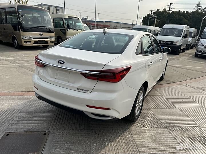 Ford Escort 1.5 AT, 2021, 31 000 км