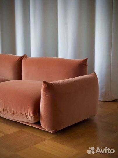 Диван Тиаки