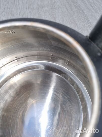 Чайник со свистком бу,подходит для всех плит