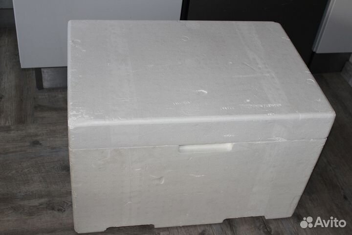 Термоконтейнер из пенопласта