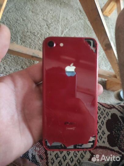 Телефон iPhone 8