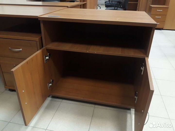 Тумбы. новые