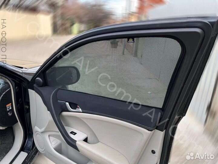 Автошторки на Audi A8 D3