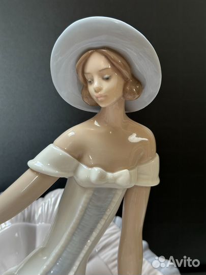 Статуэтка фарфор NAO от Lladr