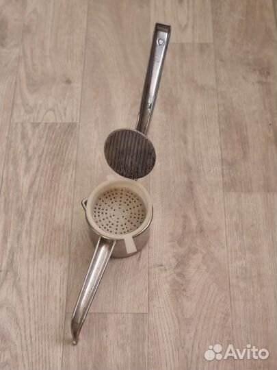 Соковыжималка ручная. Пресс