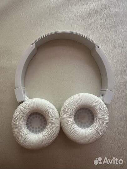 Беспроводные наушники jbl