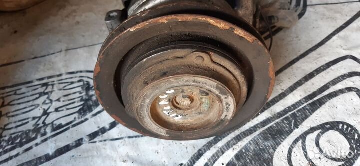 Компрессор кондиционера Toyota Lite Ace