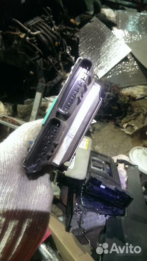 Блок управления форсунками Тойота ланд крузер 200