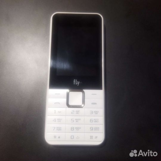 Кнопочный телефон Fly